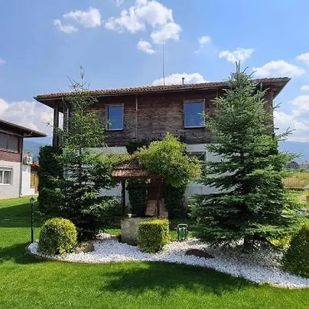 Апартамент Nikol #3 Радуил