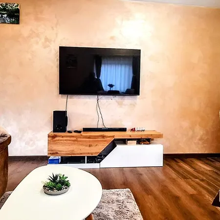 Апартамент Nikol #3 Радуил